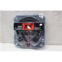 NIB Xtreme Xplosives Stereo Headphones 40.0mm Driver