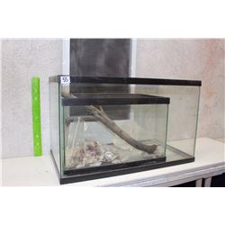 Small & Large Tanks  For Pets (Large 20”x12”)(Small 14”x9”)