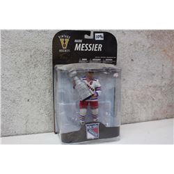 NHL Vintage Hockey Figure (Mark Messier)