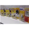 Image 1 : Starting Lineup NHL Figures (4)(Mario Lemieux(2), Pat LaFontaine, Jeremy Roenick)