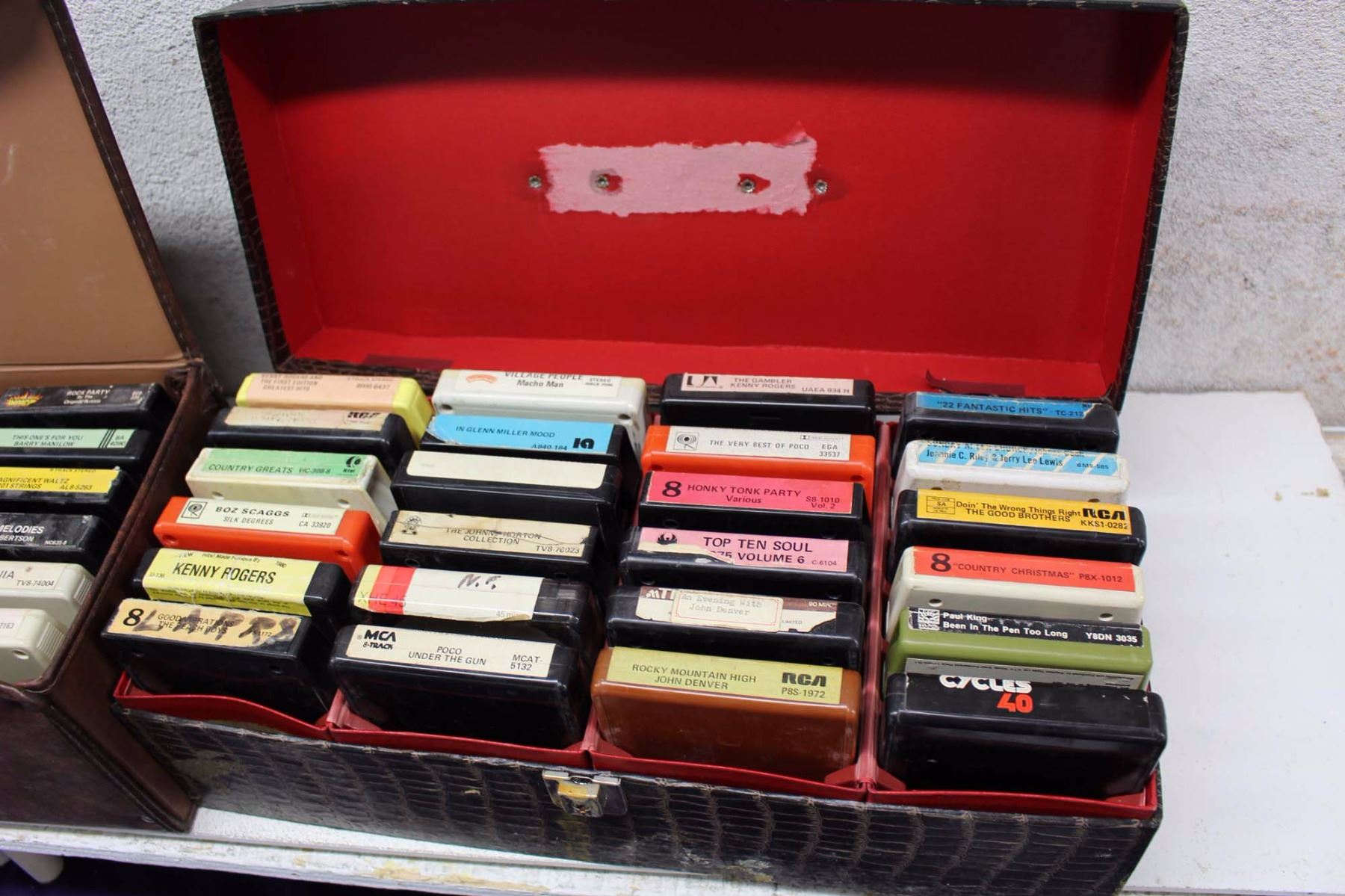 Eight Track Case Lot of 8 Tracks (Bonnie Tyler, The Good Brothers, etc;) & 8 Track Cases(2)