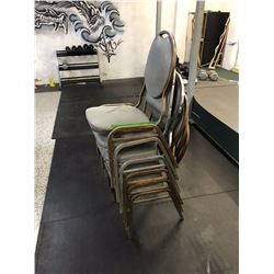 Lot of Chairs (6)