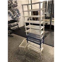 Lot of Detachable Plastic Shelves