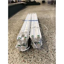 Hanging Florescent Lights (4) (Working, Regular AC Plug)