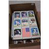 Image 1 : 900 Baseball Cards In Binder Pages