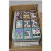 Image 1 : 900 Baseball Cards In Binder Pages