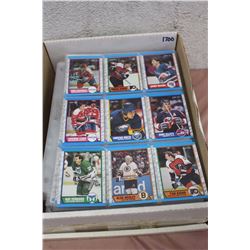 900 Hockey Cards In Binder Pages