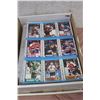Image 1 : 900 Hockey Cards In Binder Pages
