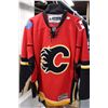 Image 1 : NHL Large Calgary Flames Jersey
