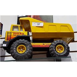 VINTAGE TONKA DUMP TRUCK