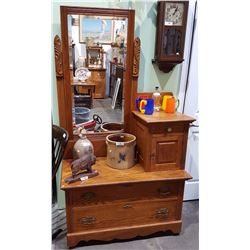 VICTORIAN OAK GENTLEMAN'S DRESSER W/CHEVAL MIRROR
