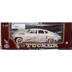 COLLECTIBLE 1948 TUCKER WHITE DIE CAST CAR