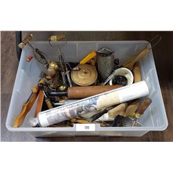 BIN OF VINTAGE KITCHENWARE