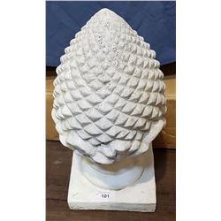 CEMENT ACORN GARDEN DÉCOR