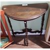 Image 1 : WALNUT D END TABLE