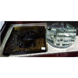 TWO PCS ART GLASS