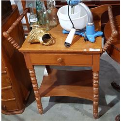 ENGLISH WALNUT WASHSTAND W/SPINDLE TURNED TOWEL BARS RESTORED