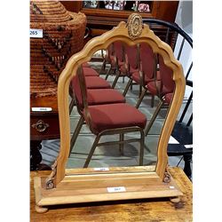 GENTLEMAN'S MIRROR