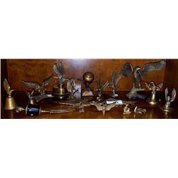 SHELF LOT OF 17 COLLECTIBLE BRASS EAGLES