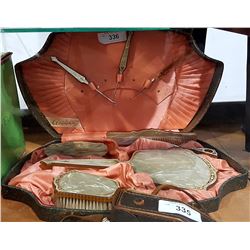 BOXED VANITY SET