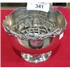 Image 1 : SILVERPLATE BOWL W/FLOWER FROG