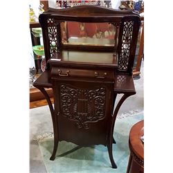 VICTORIAN MAHOGANY SHEET MUSIC STAND