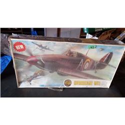 AirFix Hurricane MK 1/24 Scale Model Plane In Box With Plastic