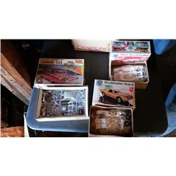 Model Vintage Cars (3) (Studebaker Avanti, 1953 Studebaker, Turbine Car)