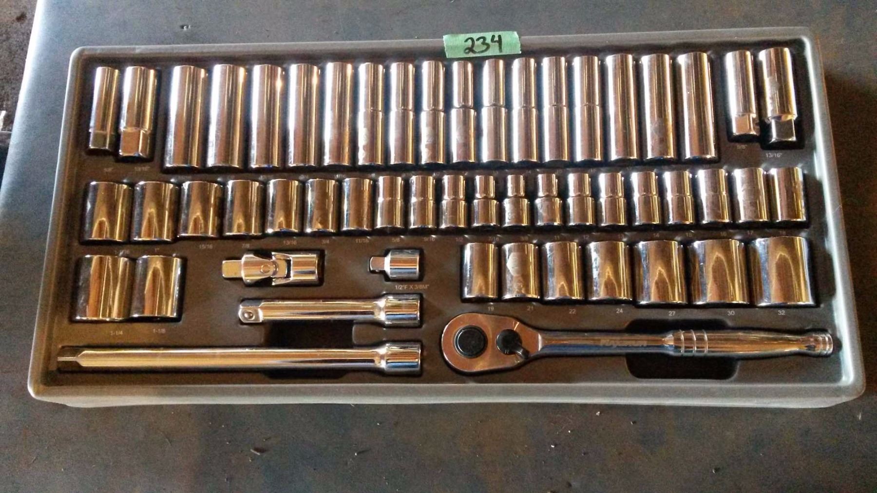 Maximum Apprentice Socket Set 1/2” Ratchet & Socket Set Mastercraft Maximum - Bodnarus Auctioneering
