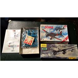 Models (3) (One Sealed) Complete