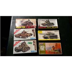 Models (6) (1 Sealed) Complete