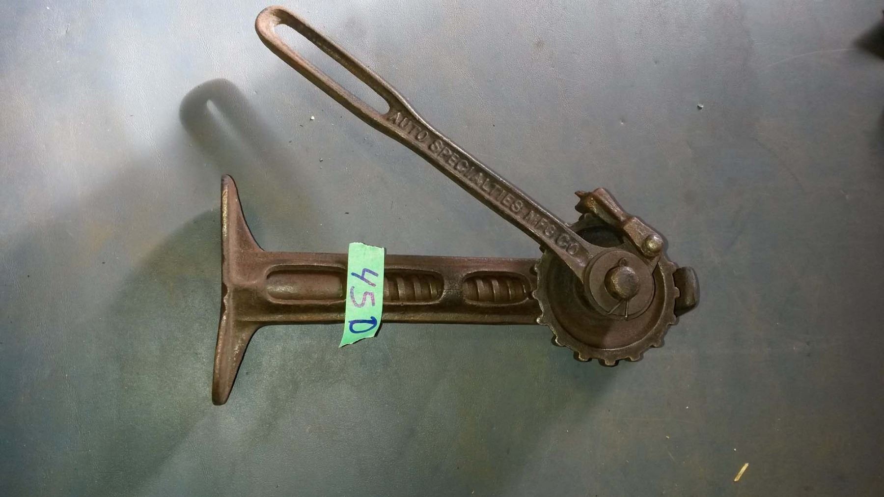 Vintage Auto Specialties Hand Jack