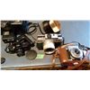 Image 2 : Lot Of Cameras (3) (Pentax, Ricoh, Contraflex W/Cases)