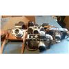 Image 2 : Lot Of Cameras (4) (Argus, Aires, Ricoh)