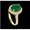 Image 4 : 3.42 ctw Emerald and Diamond Ring - 14KT Yellow Gold