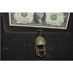 ZZ-CLEARANCE MINIATURE METAL LIGHT FIXTURE