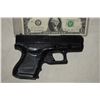 Image 1 : GUN PISTOL STUNT RUBBER FROM UNKNOWN PRODUCTION 06