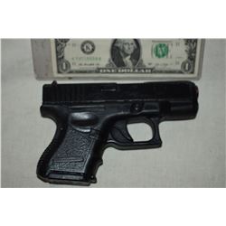 GUN PISTOL STUNT RUBBER FROM UNKNOWN PRODUCTION 04