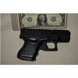 GUN PISTOL STUNT RUBBER FROM UNKNOWN PRODUCTION 05