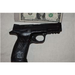 GUN PISTOL STUNT RUBBER FROM UNKNOWN PRODUCTION 09