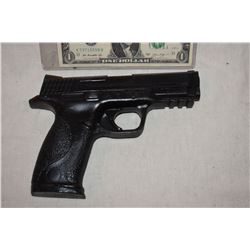 GUN PISTOL STUNT RUBBER FROM UNKNOWN PRODUCTION 13