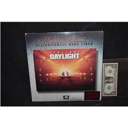 ZZ-CLEARANCE DAYLIGHT LASER DISC SIGNED BY DIRECTOR?