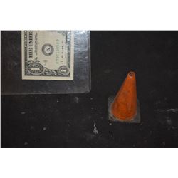 ZZ-CLEARANCE DAYLIGHT MINIATURE EMERGENCY TRAFFIC CONE