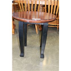 MODERN ROUND ENDTABLE