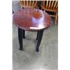 Image 2 : MODERN ROUND ENDTABLE