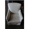 Image 2 : SMALL WHITE VANITY ARMCHAIR