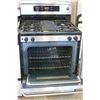 Image 3 : FRIDGIDAIRE GALLERY PRFESSIONAL SERIES STAINLESS GAS STOVE WORKING