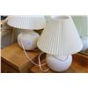 Image 2 : PAIR OF WHITE TABLE LAMPS