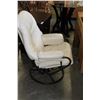 Image 3 : WHITE LEATHER SWIVER CHAIR