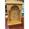 Image 2 : OAK MANTLE CLOCK